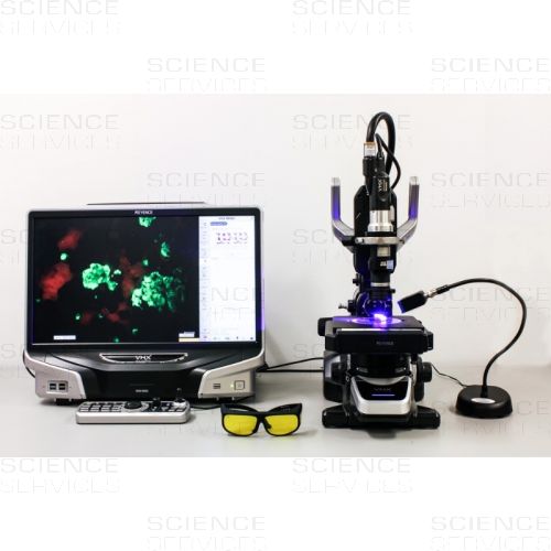 Fluoreszente Mineralprobe aufgenommen mit einem Keyence VHX mit NIGHTSEA Fluoreszenz-Adapter.